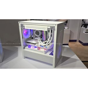 NZXT H3 Flow (2025)—Micro atx  white case